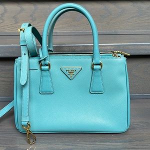 Prada Galleria Saffiano leather medium bag